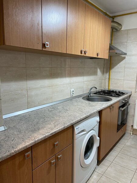 Brancoveanu, S4, Particular, Inchiriez garsoniera decomandata centrala prop