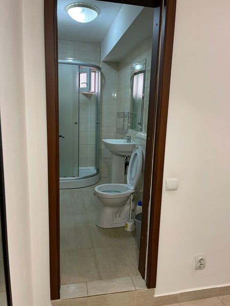 Brancoveanu, S4, Particular, Inchiriez garsoniera decomandata centrala prop